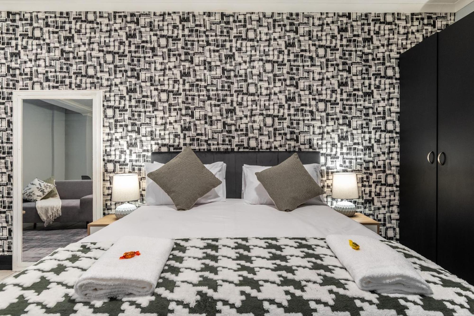 The Square 135- Studio With Free Parking, Pool & Gym Access Apartamento Cidade Do Cabo Exterior foto