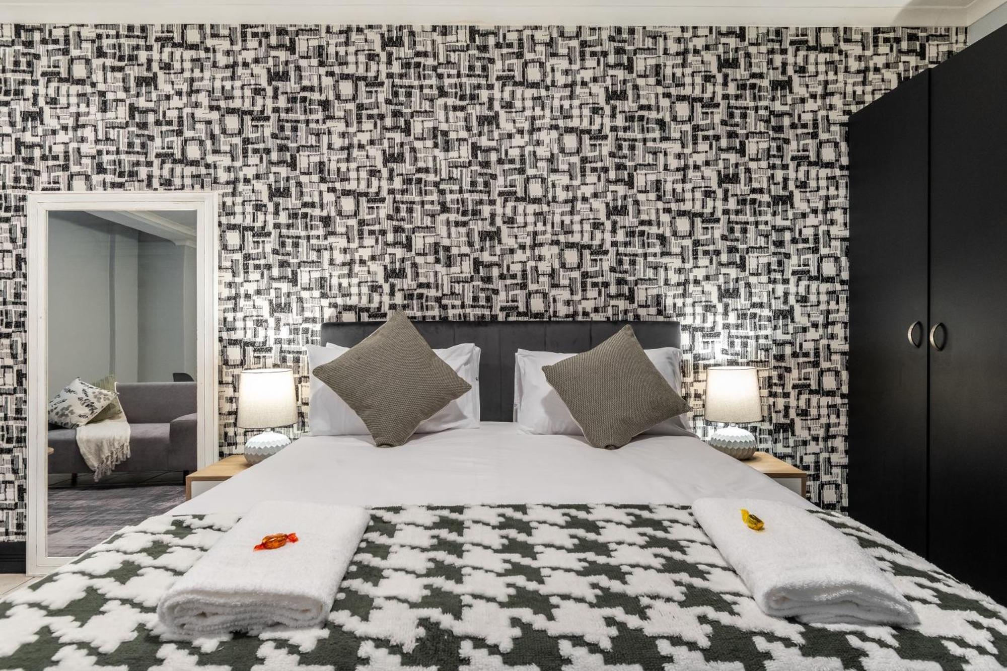 The Square 135- Studio With Free Parking, Pool & Gym Access Apartamento Cidade Do Cabo Exterior foto